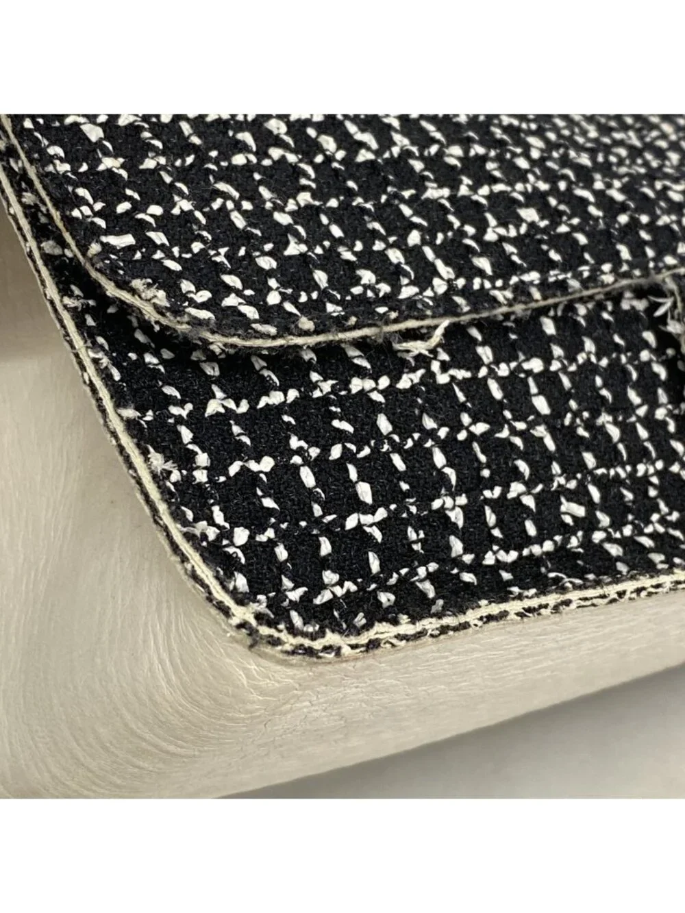 Chanel Shoulder Bag Tweed Black Ivory Silver